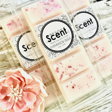 Load image into Gallery viewer, Marshmallow Delight Snap Bar Wax Melts
